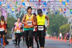 BIB: 10302, 40162
                            <button type="button" onclick="openModal(9911336)" class="btn btn-primary btn-sm float-right btn-popup" data-toggle="modal" data-target=".modal-high-quality">
                        <i class="fas fa-shopping-cart"></i> Add to Cart
                    </button>
                                            <button type="button" onclick="isThisMe(9911336, true)" class="btn btn-success btn-sm float-right btn-popup btn-isme hidden" data-toggle="tooltip" data-placement="bottom" title="นี่คือรูปของคุณใช่ไหม คลิกที่นี่เพื่อเอาเข้าอัลบั้ม">
                        <i class="fas fa-plus"></i> Add to album
                    </button>
                    <button type="button" onclick="isThisMe(9911336, false)" class="btn btn-warning btn-sm float-right btn-popup btn-isnotme hidden">
                        <i class="fas fa-ban"></i> Remove from album
                    </button>